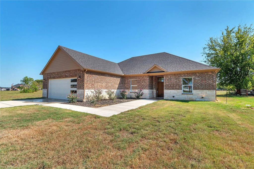 112 Lbj Ranch Road, Trinidad