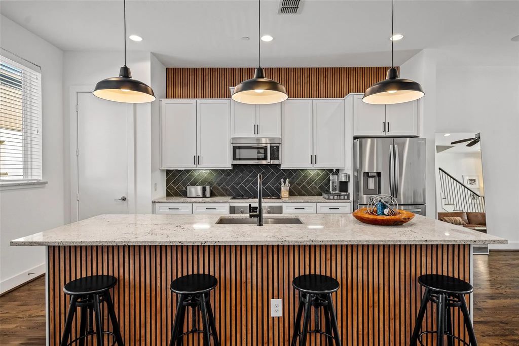 4211 Rawlins Street 838, Dallas