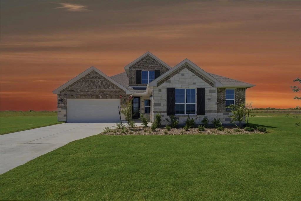 810 County Road 200, Valley View