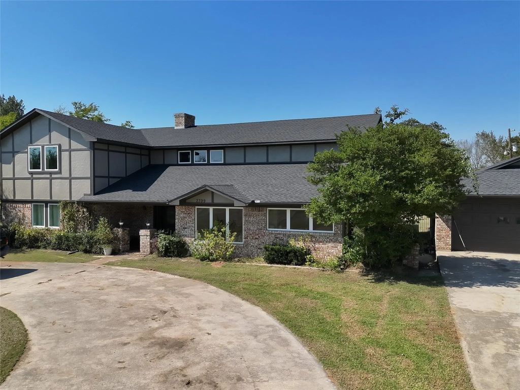 2399 County Rd 147, Gainesville