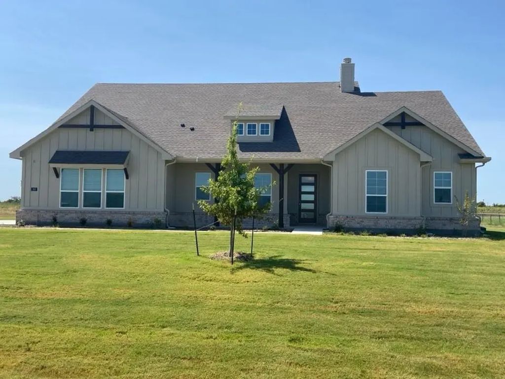 780 County Road 200, Valley View