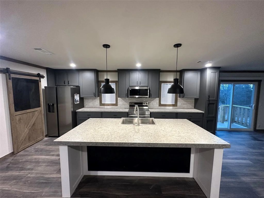 1145 Pr 4219, Decatur