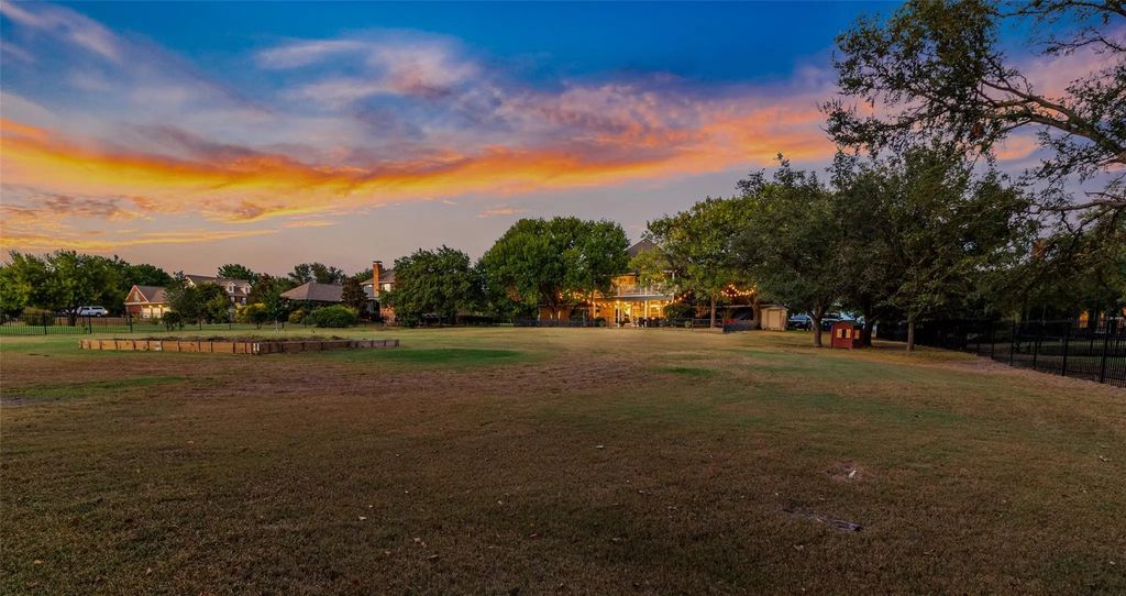 820 Windlake Circle, Heath