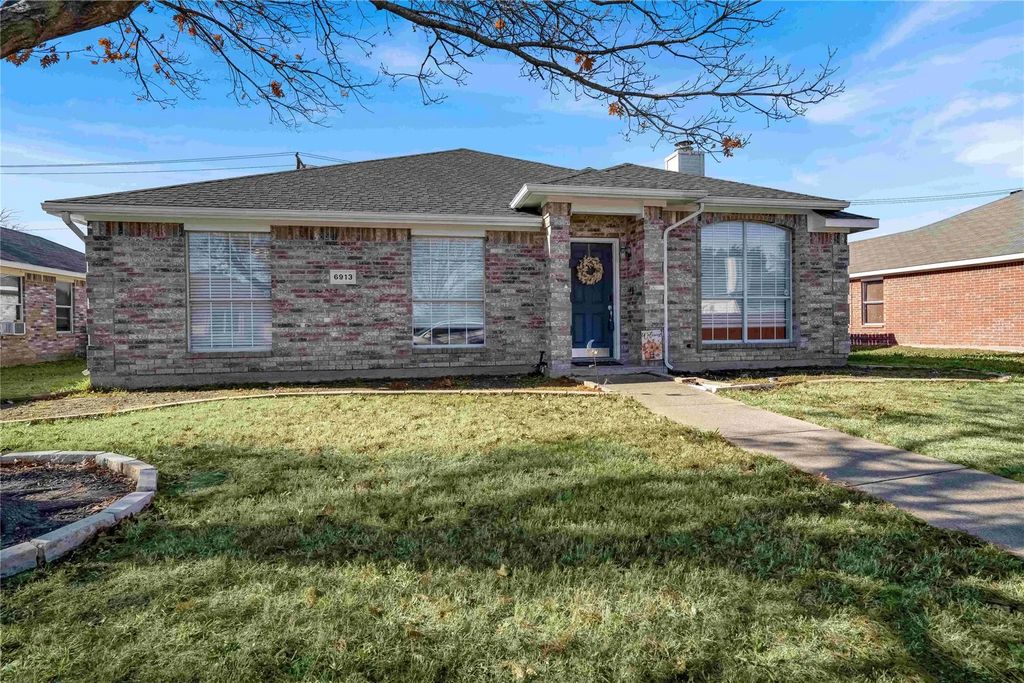 6913 Fairfield Drive, Rowlett