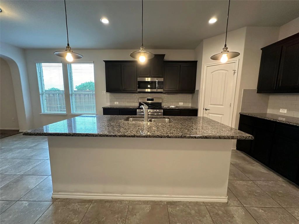 2300 Sundown Mesa, Fort Worth