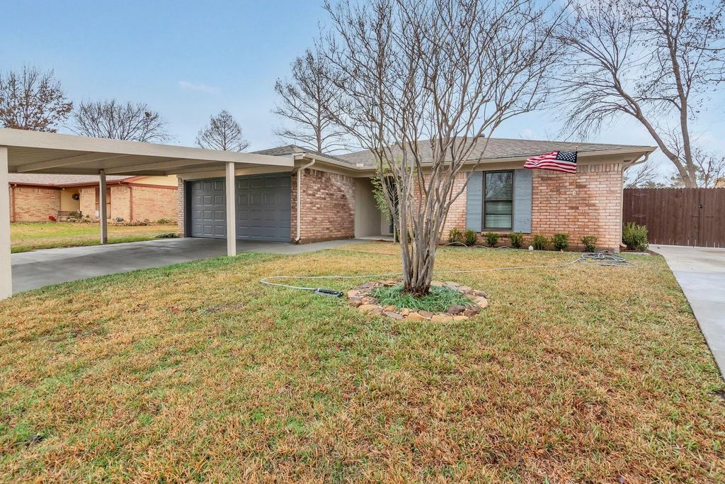 6433 Heather Drive, Watauga