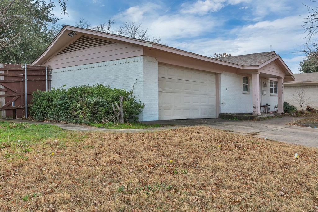 2410 Northumberland Drive, Garland
