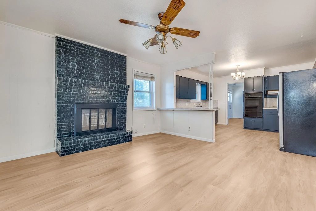 921 Evans Street, Bonham