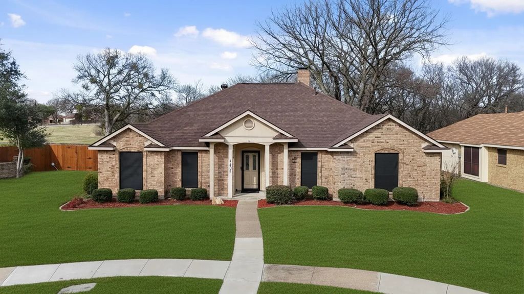 1405 Buena Vista Avenue, Garland