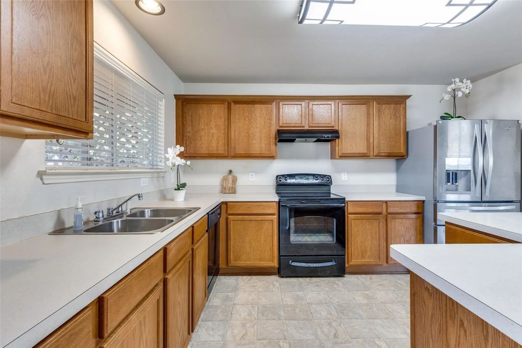 2101 Benning Way, Fort Worth