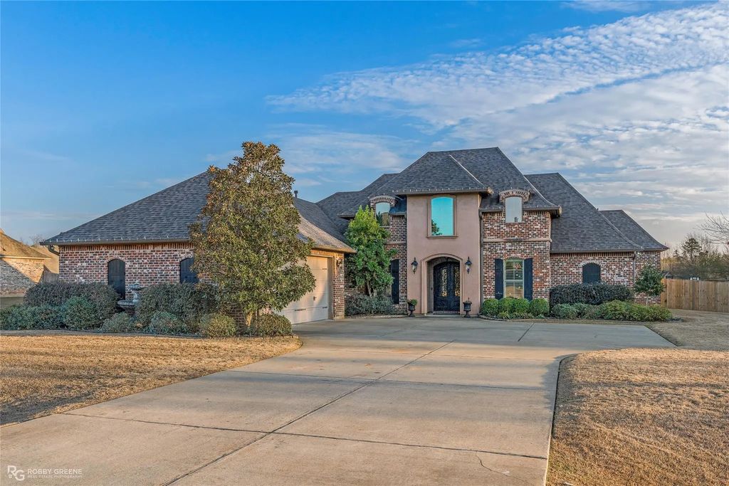 2104 Hollow Wood Way, Haughton