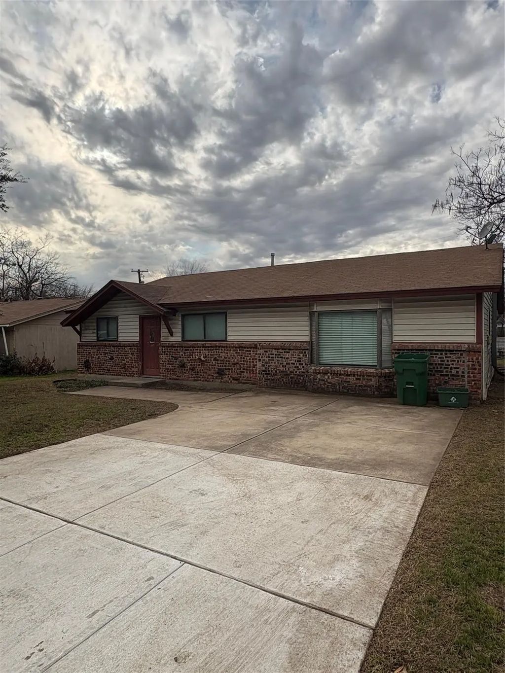 3265 Earle Drive, Haltom City