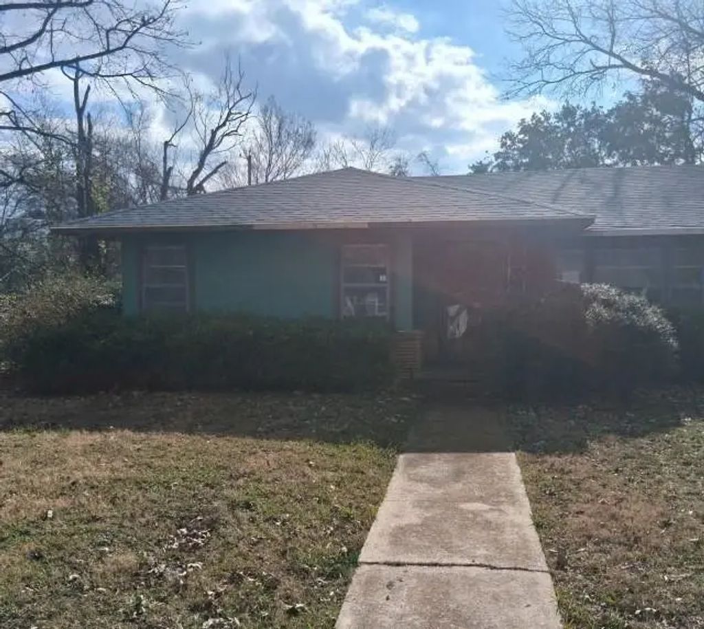 501 W Terrell Avenue, Cooper