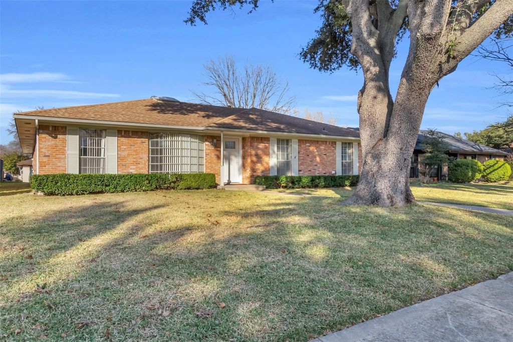 1629 Centenary Drive, Richardson