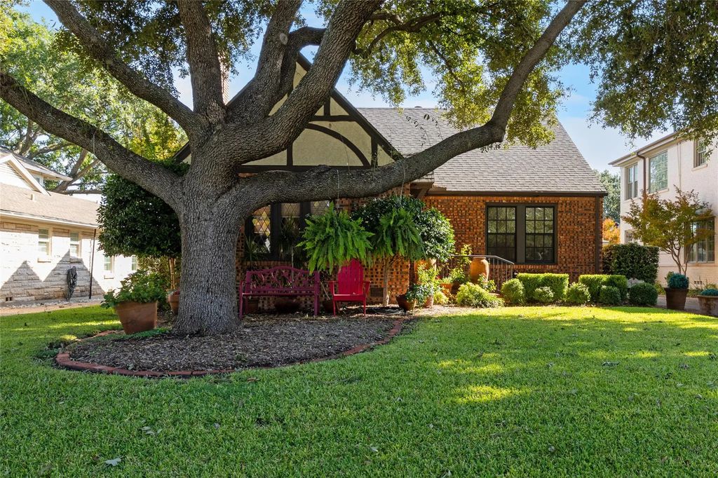 2437 Wabash Avenue, Fort Worth