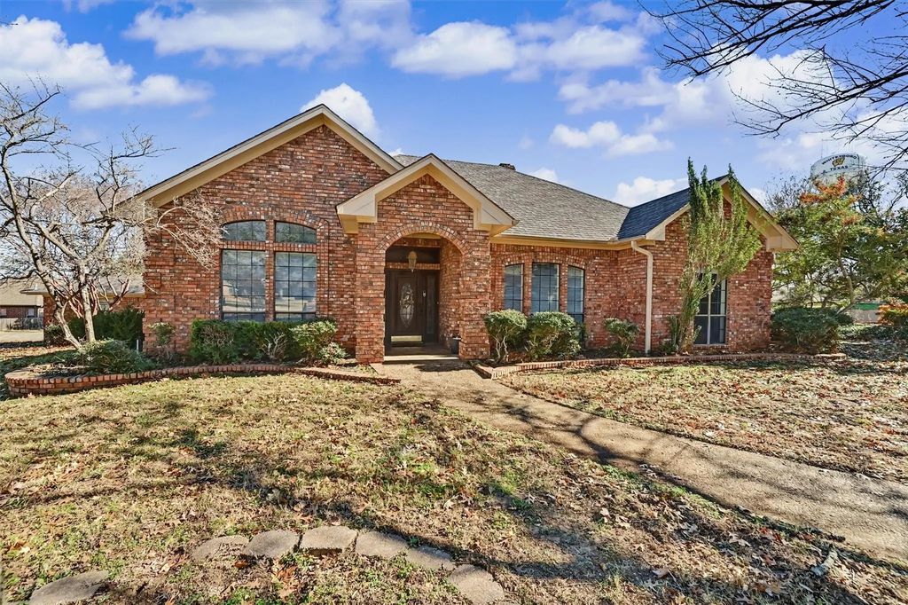 304 Trollinger Street, Whitesboro