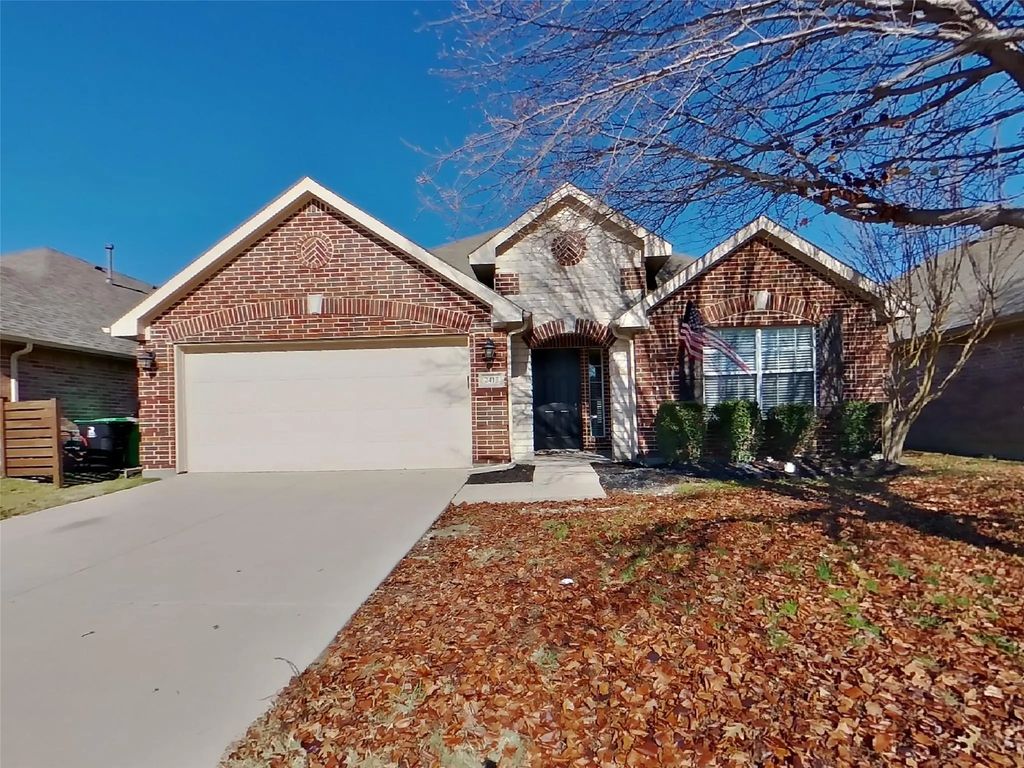 2413 Castle Creek Drive, Little Elm