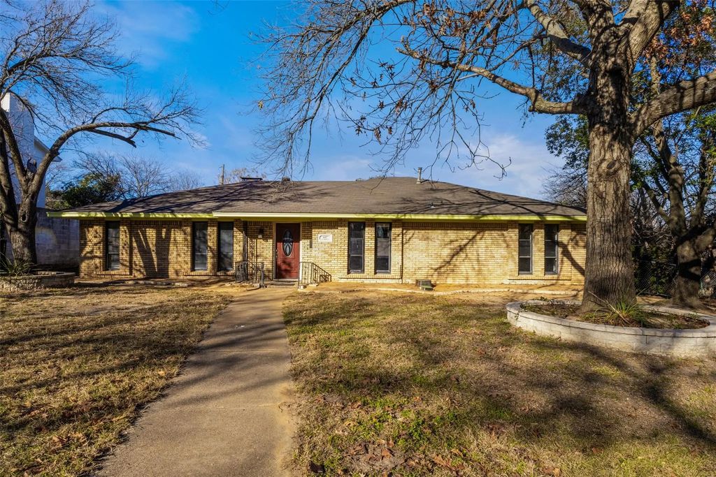 607 Willowbrook Circle, Duncanville