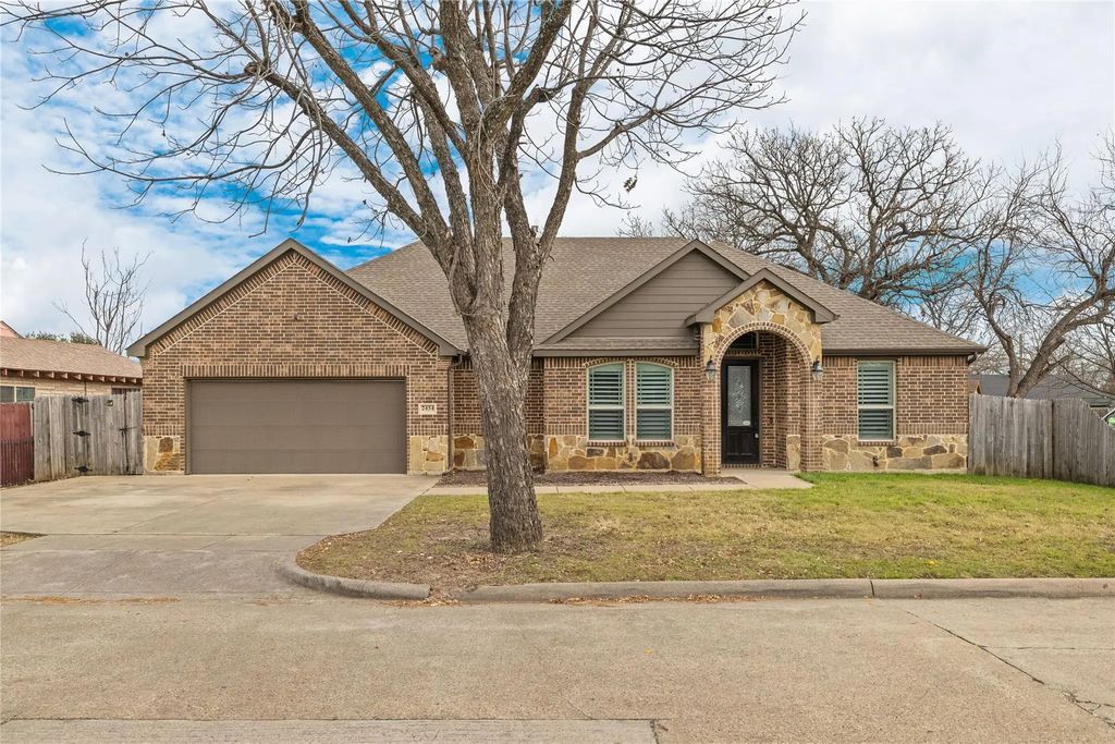 2434 Avenue A, Grand Prairie