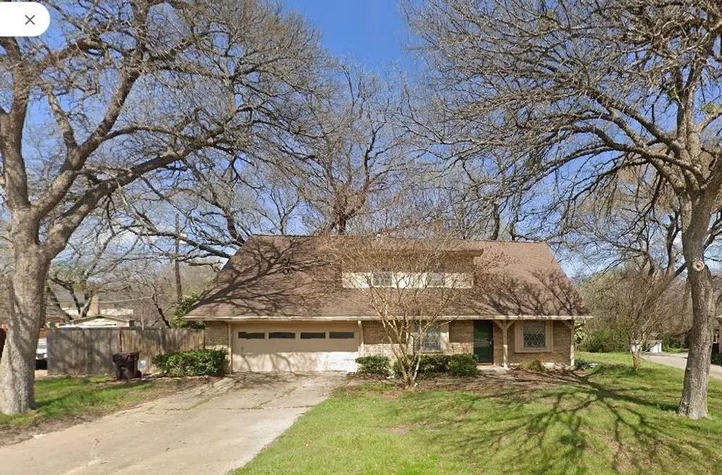 2123 Greenbriar Lane, Plano