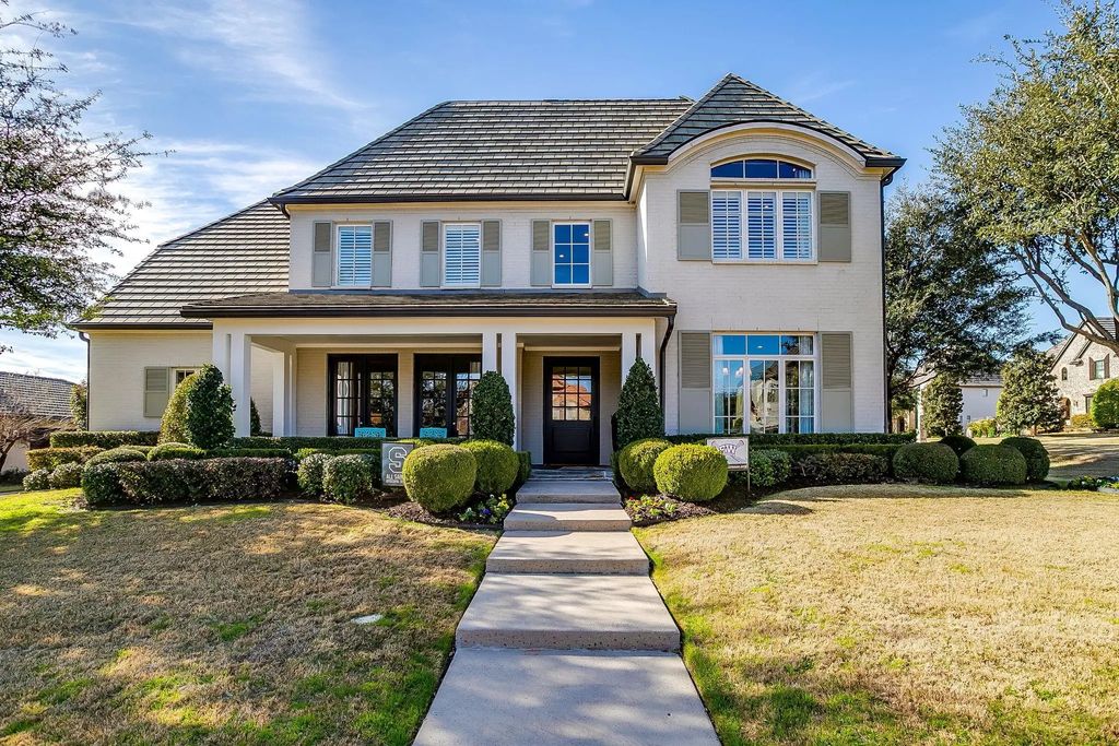 4662 Sidonia Court, Fort Worth