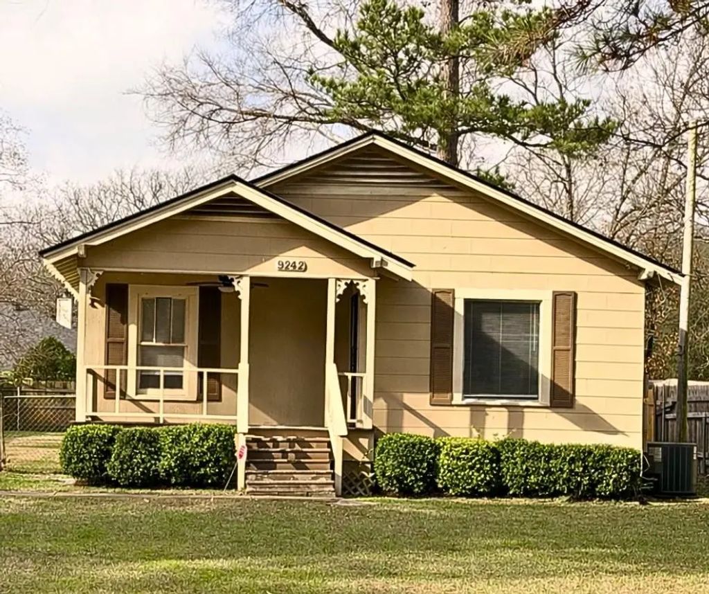 9242 Simmons Place, Shreveport