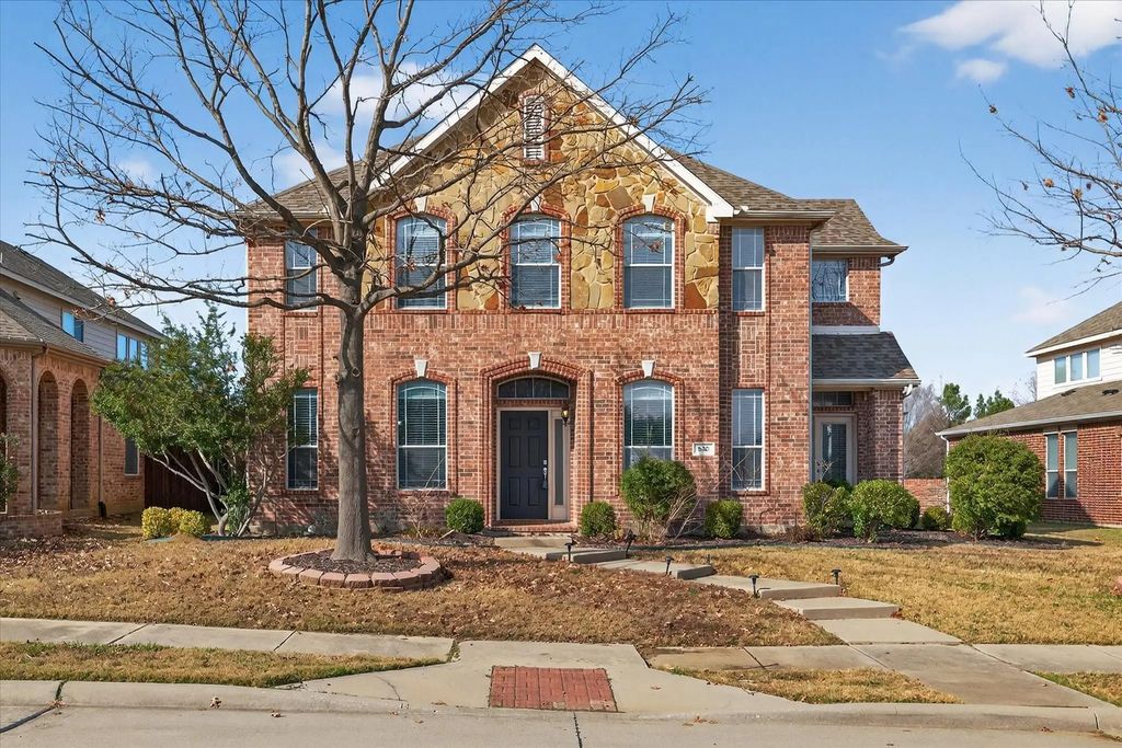 810 Highland Hills Drive, Frisco