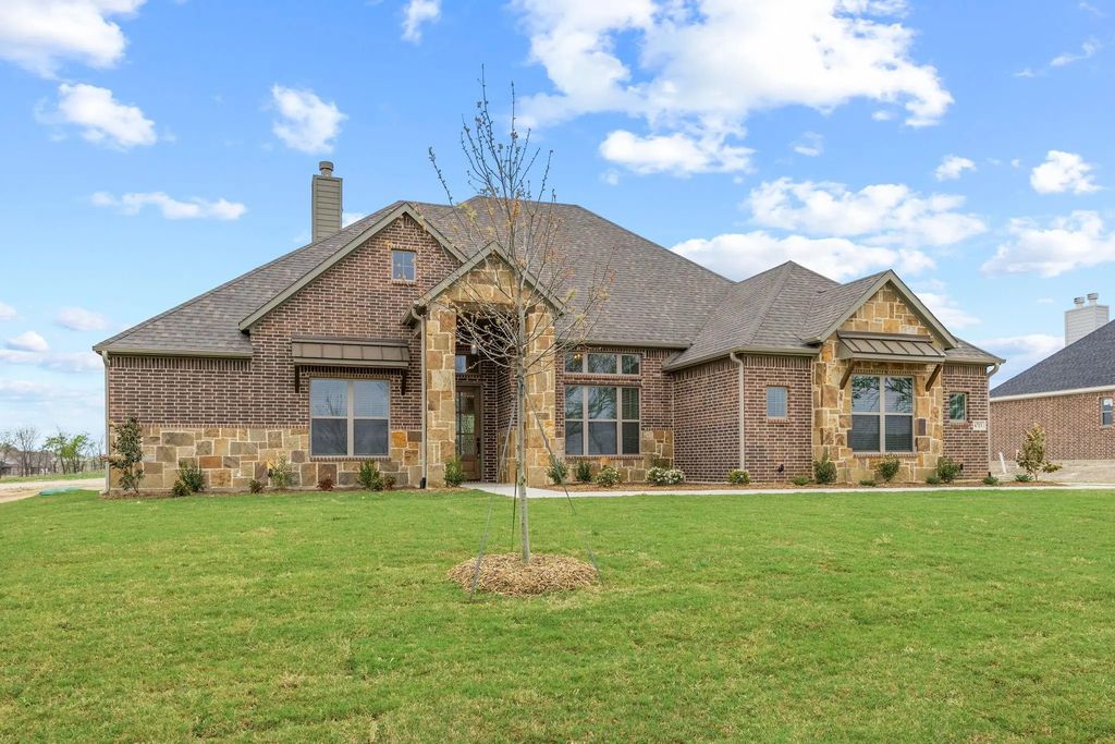 6713 Odom Road, Sanger