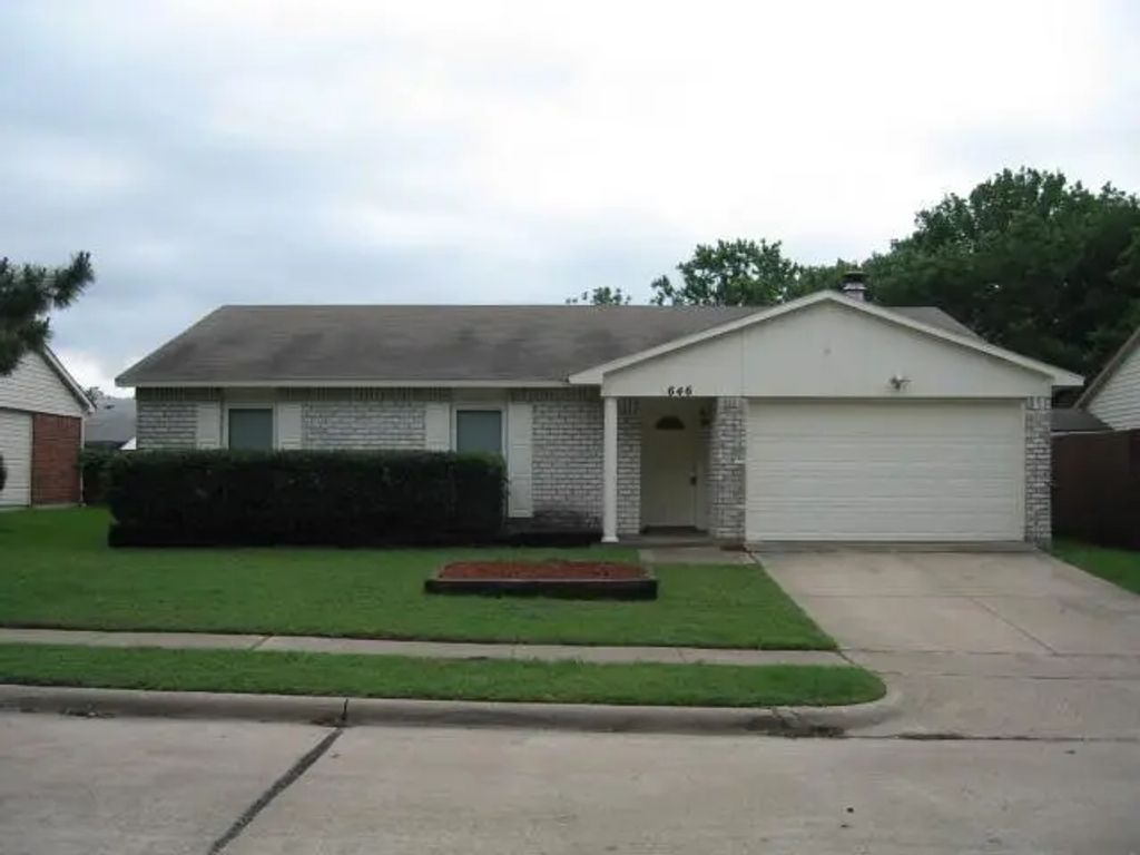 646 Roaming Road Drive, Allen
