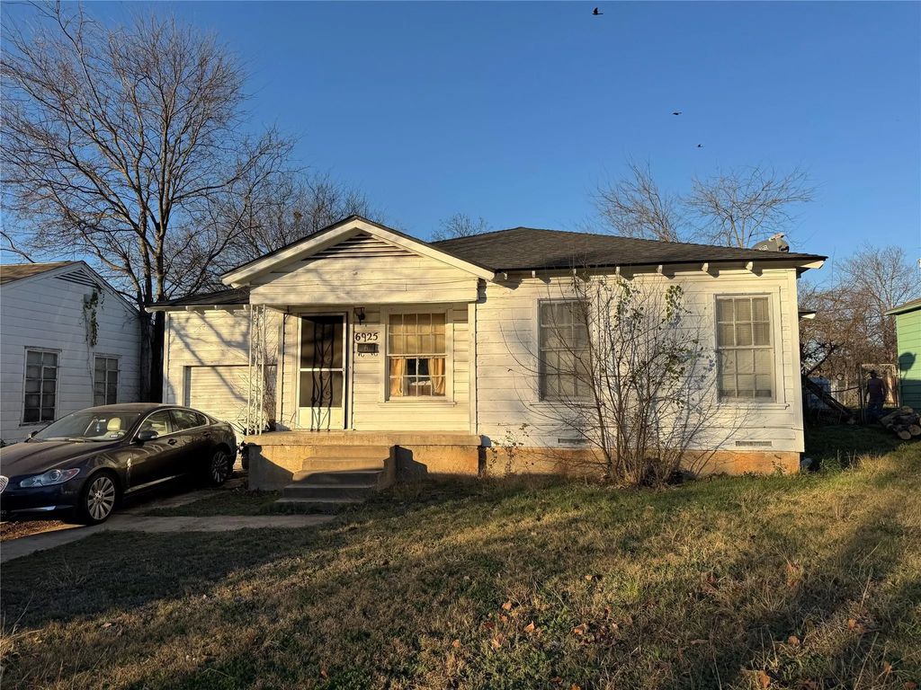 6925 Kennison Drive, Dallas