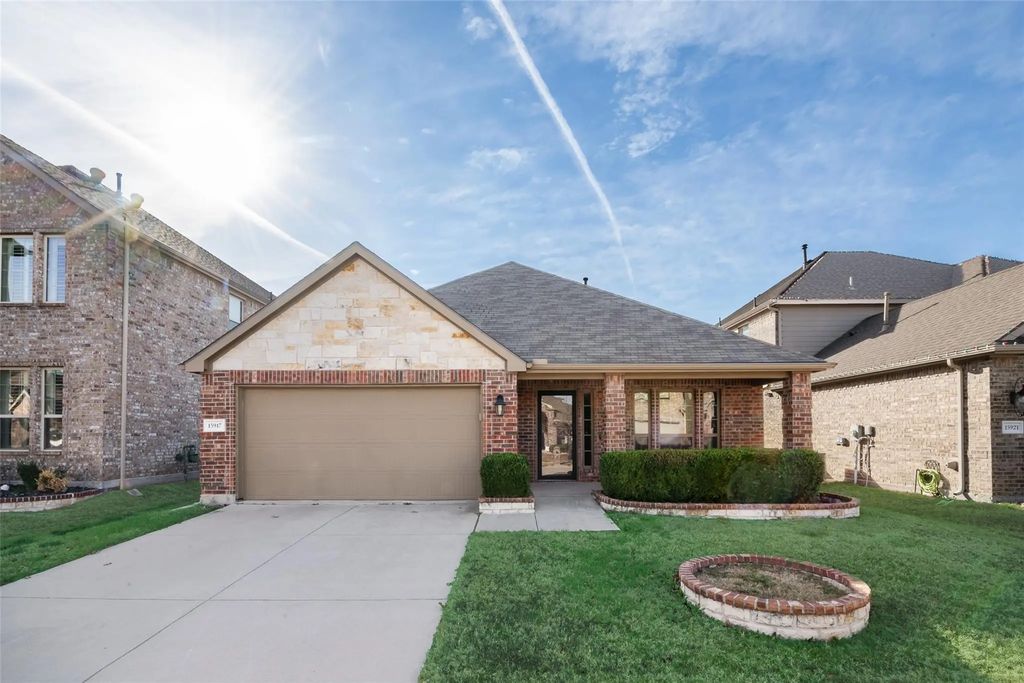 15917 Langsdale Street, Frisco