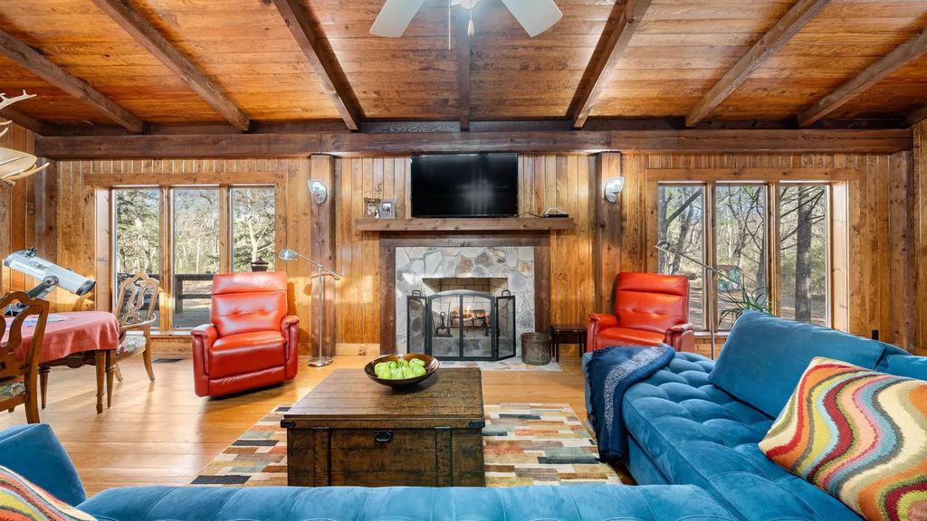 240 County Road 1187, Sulphur Springs