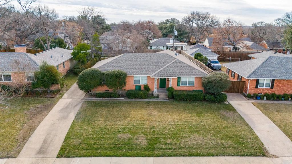 9830 Crestwick Drive, Dallas