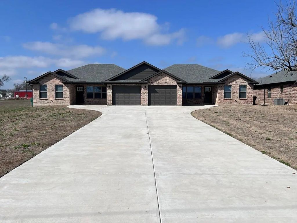 635 Friendship Road, Sherman