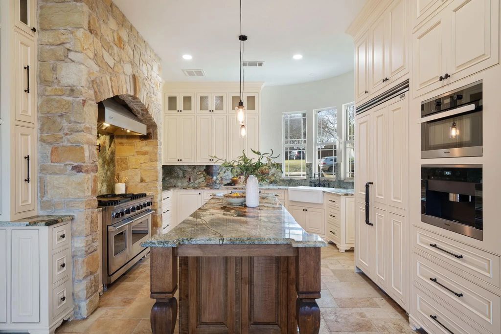 5208 Sun Meadow Drive, Flower Mound