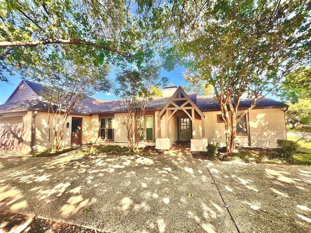 15555 Mosscove Circle, Dallas