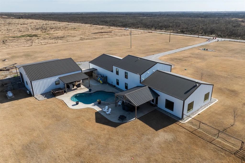 2004 Huff Road, Wichita Falls