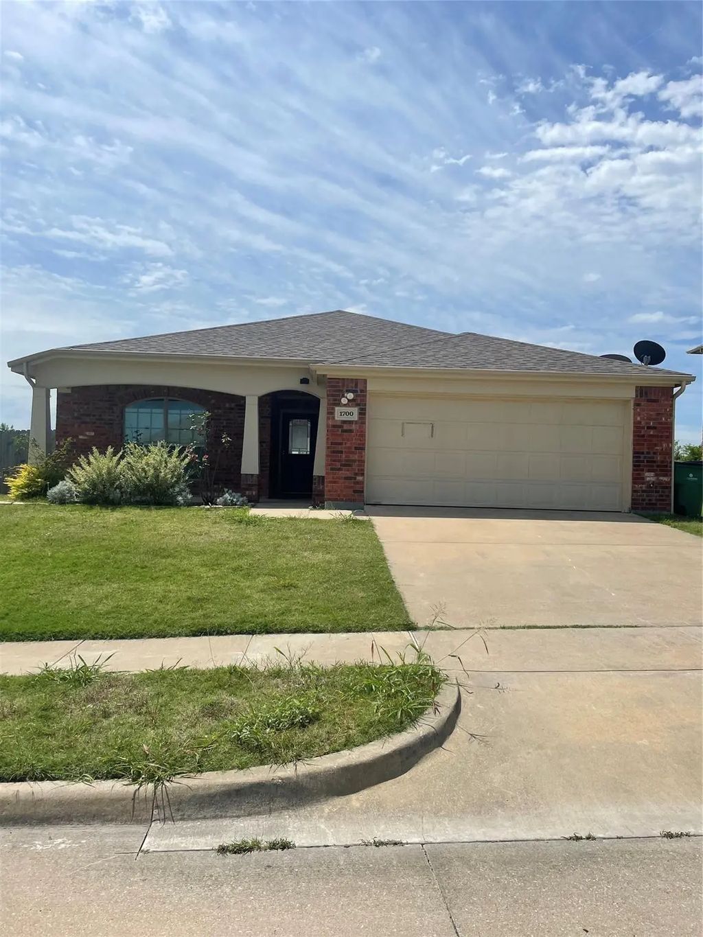 1700 Summit Hill Parkway, Howe