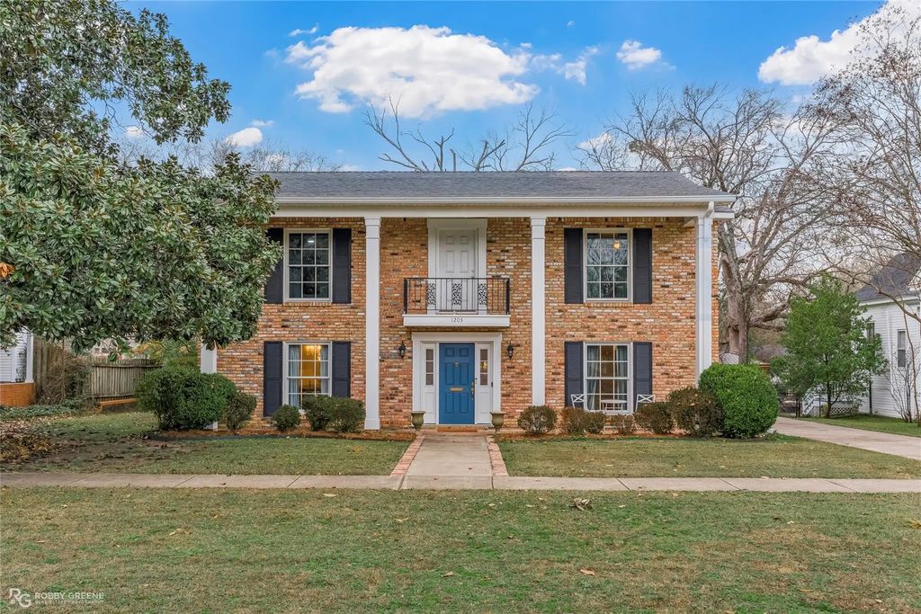 1203 Broadway Street, Minden