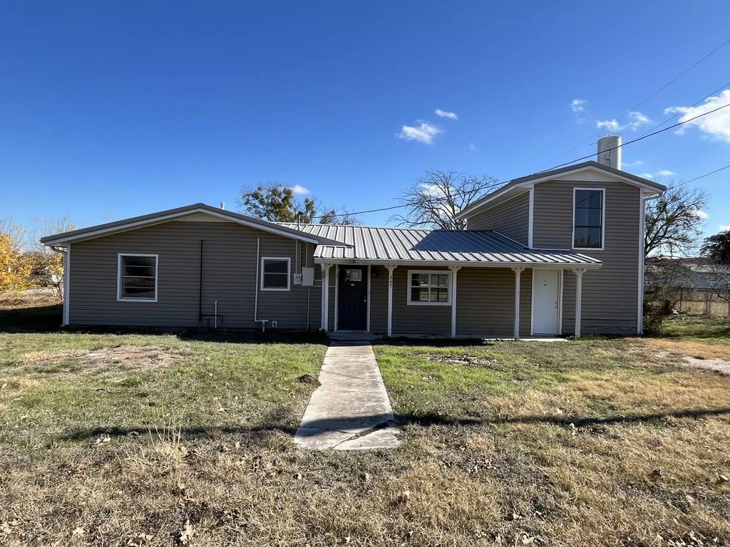 243 Sparks Drive, Evant