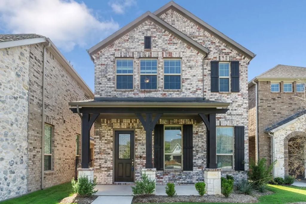7528 Redondo Drive, Rowlett