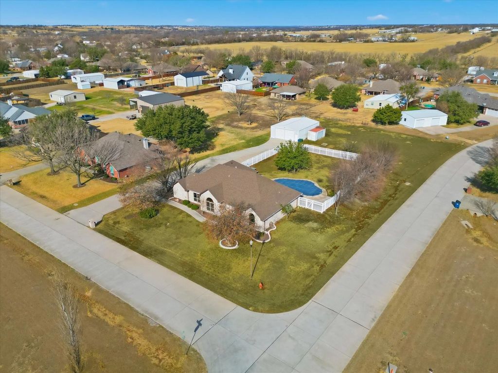 2501 Caddo Trail, Sanger