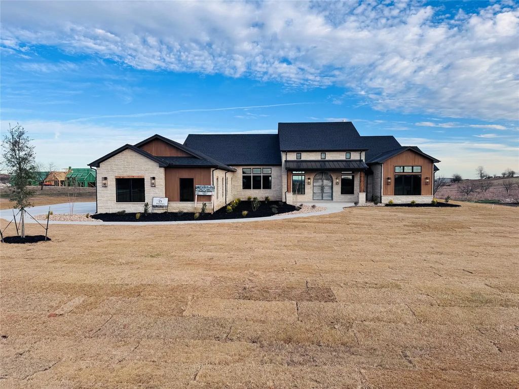 506 Sabine Drive, Aledo