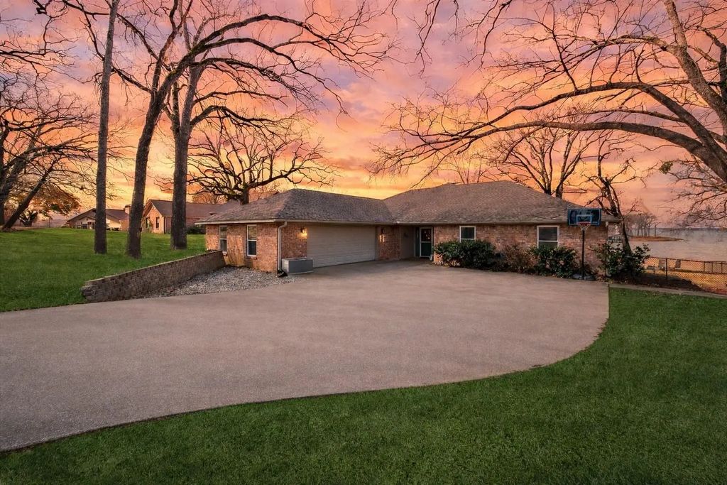14010 Whatley Drive, Streetman