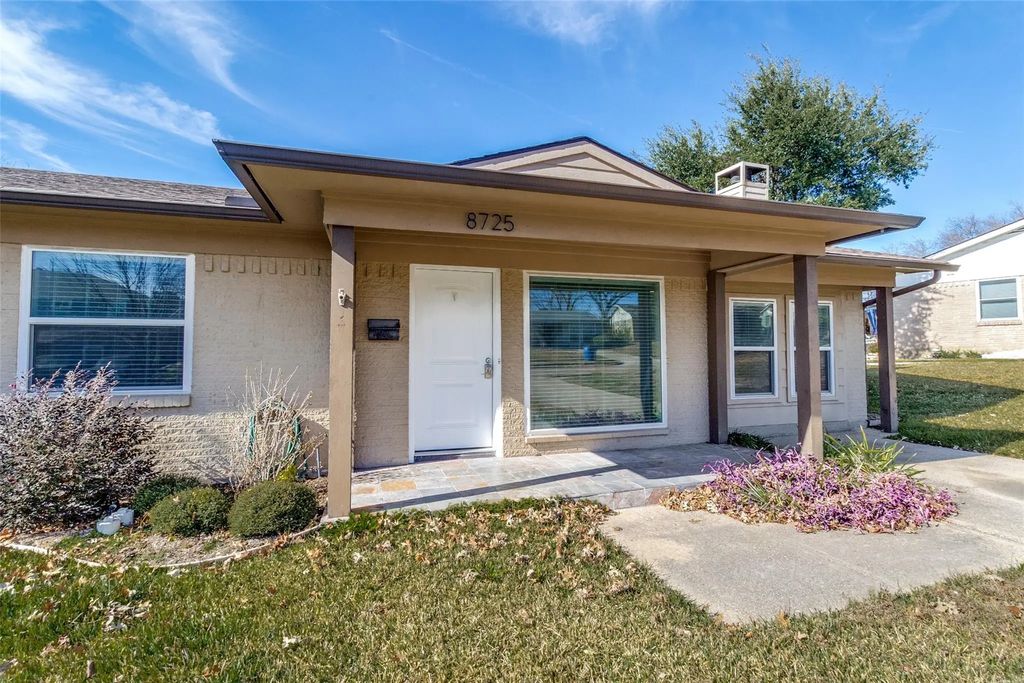 8725 Woodbrook Drive, Dallas