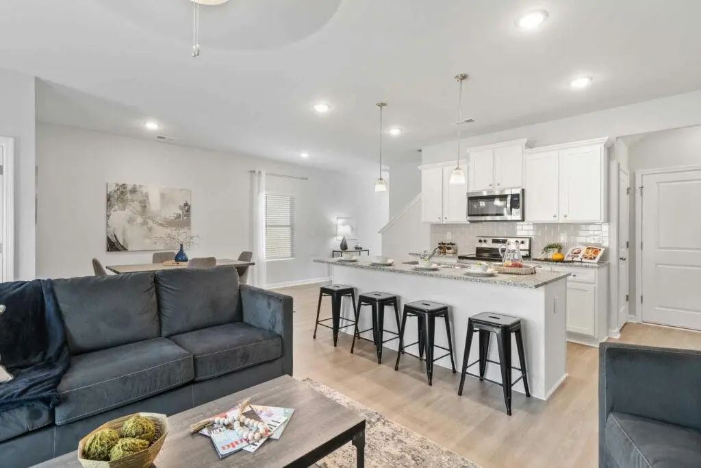 1622 Governors Boulevard, Heath