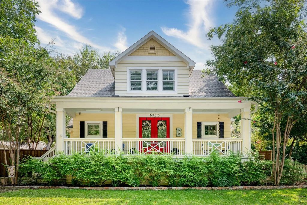 210 Oak Street, McKinney