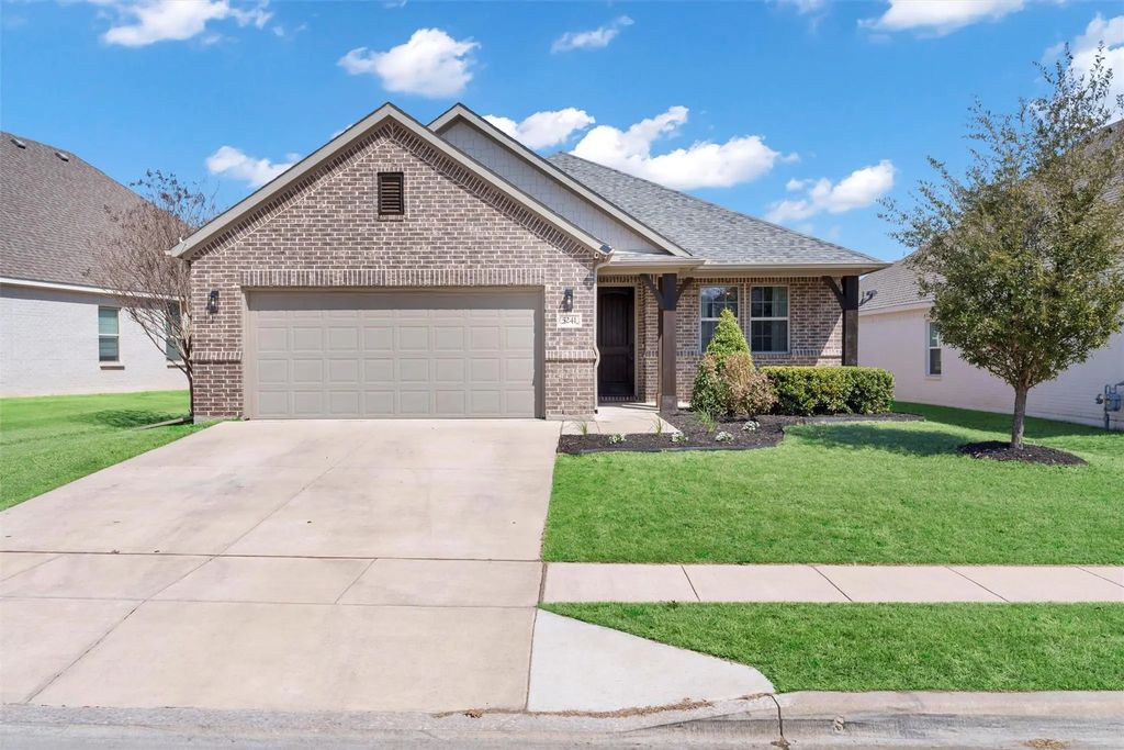 5241 Ranchero Trail, Fort Worth