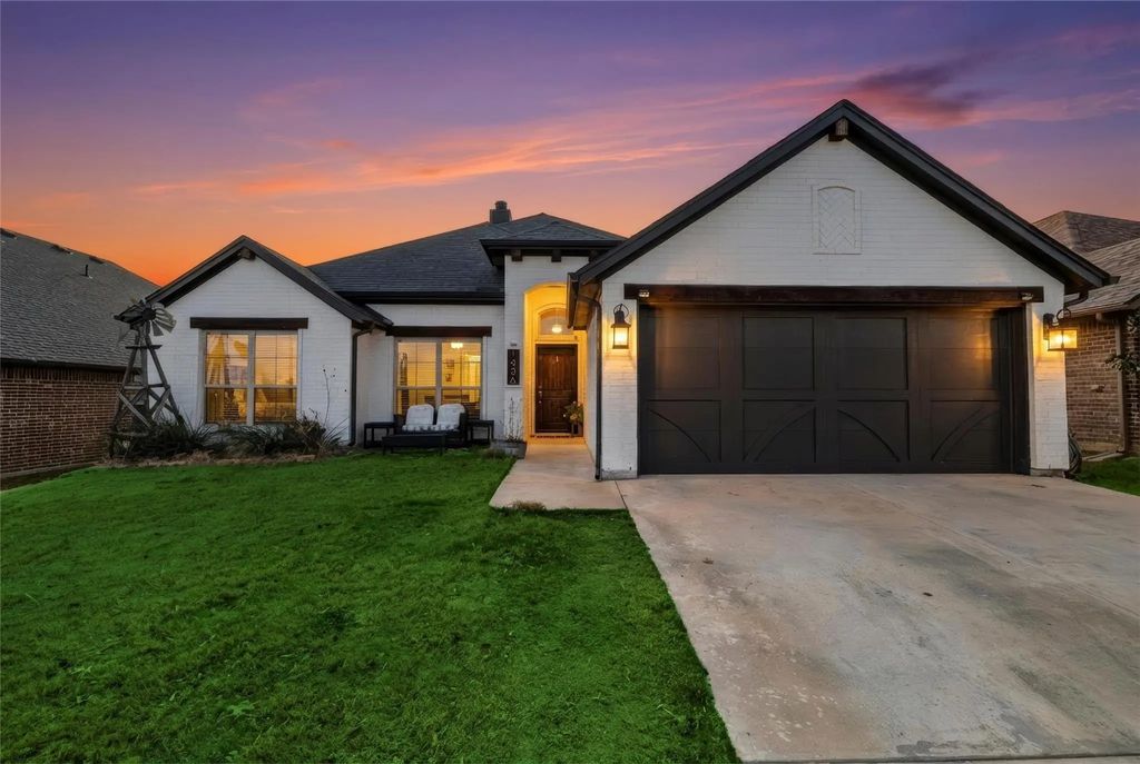 1436 Town Creek Circle, Weatherford