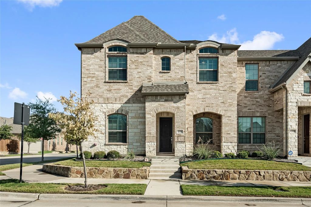 8301 Cotton Belt Lane, North Richland Hills